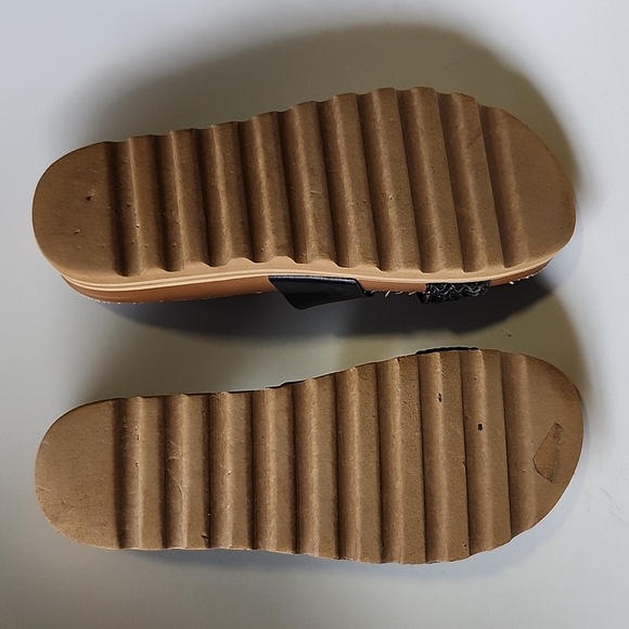 Reef black sandles - Picture 4 of 4